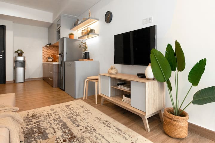 2br Cozy Apartment @Aspen Peak Fatmawati Near Mrt - Kemang