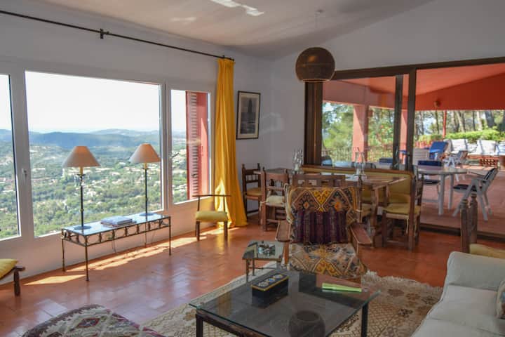Agradable Villa Con Piscina Y Vistas Al Mar - Begur