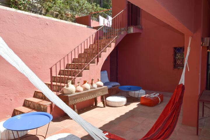 Agradable Villa con piscina y vistas al mar gallery image 3