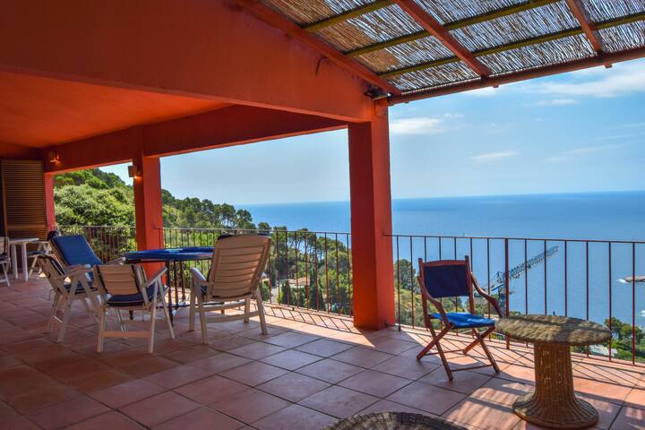 Agradable Villa con piscina y vistas al mar gallery image 5