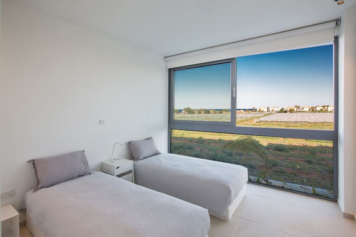 Qipro në The Sun Holidays PW Villas 7