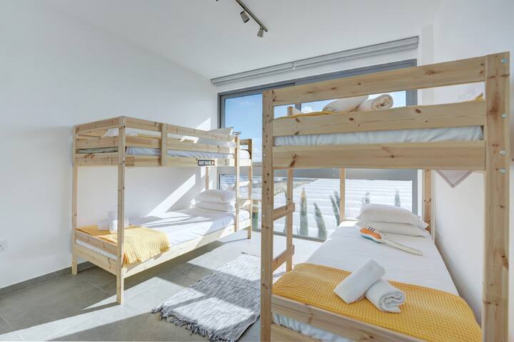 Qipro në The Sun Holidays PW Villas 8