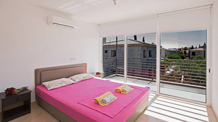 Qipro në The Sun Holidays PW Villas 18