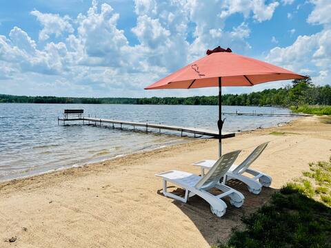 Fun Family Retreat on Agate Lake Minutes from Gull