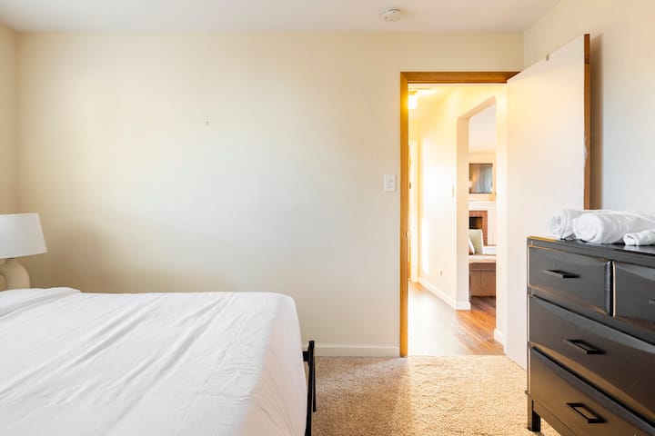 No steps into the 2nd bedroom providing easy access and wheelchair accessible