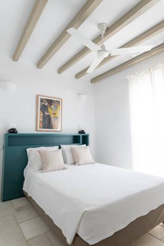 Villa Orasea with private infinity pool gallery image 3