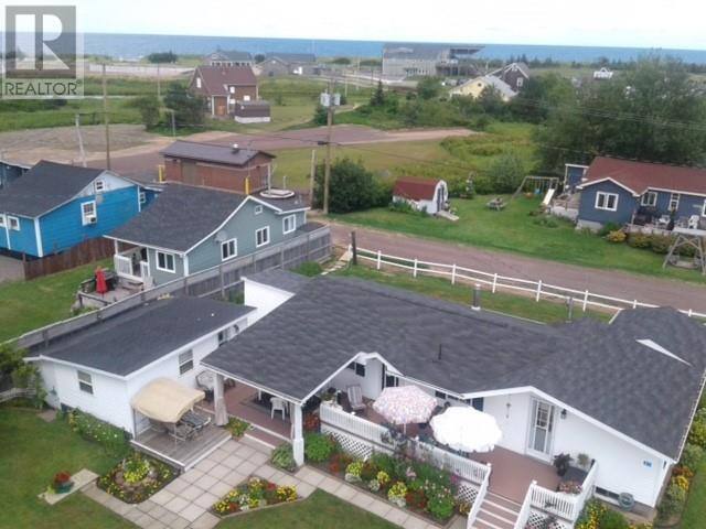 Parlee Beach House gallery image 4