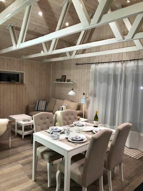 Top Airbnb: Pure relaxation in the hot tub and only 800 meters to the beach in Sønderborg
