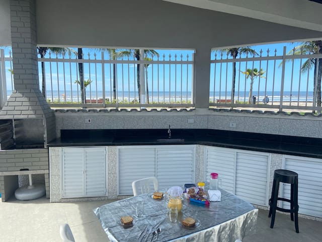 Entire home with 4 bedrooms in Praia Grande - Pérola do Solemar