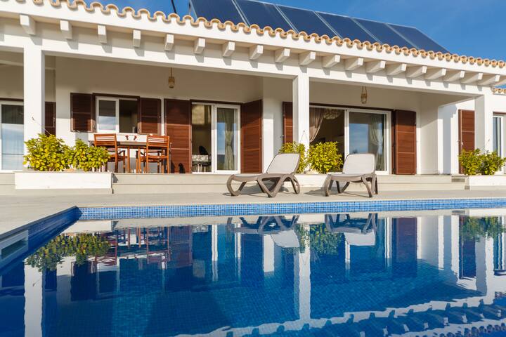 Bini Sole – Villa de lujo con piscina en Menorca﻿