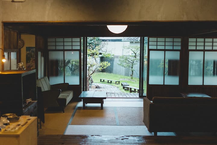Twin Bed Room Garden View｜near Ghibli Park - Toyota