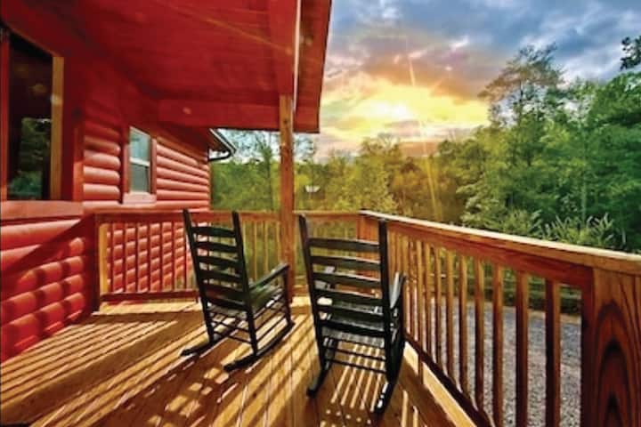 Private Pickleball/B-Ball Court! Hot Tub + Arcade - Cabins ...