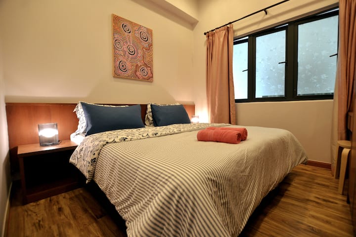 Dhomë gjumi dyshe e kombinuar