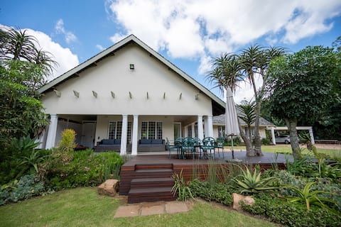 Highbury House - Beautiful large home & garden