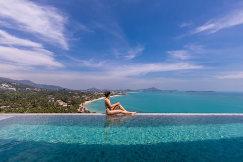 Luxury 6BR Villa with Staff, Breakfast & Sea Views