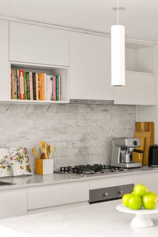 4 bedrooms family home-walk to Bronte Beach gallery image 5