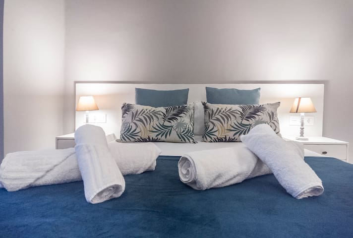 City Hall – Central Market, 8 Pax – 4 bedrooms