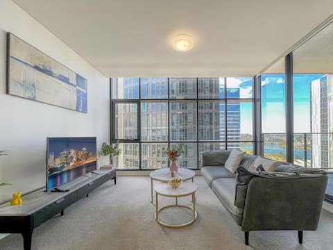 Successful Airbnb property: Luxury Apartment Close To Shopping Centre in Wentworth Point