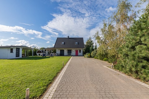 Cornello House | Garden | Sauna | 3 Bedrooms