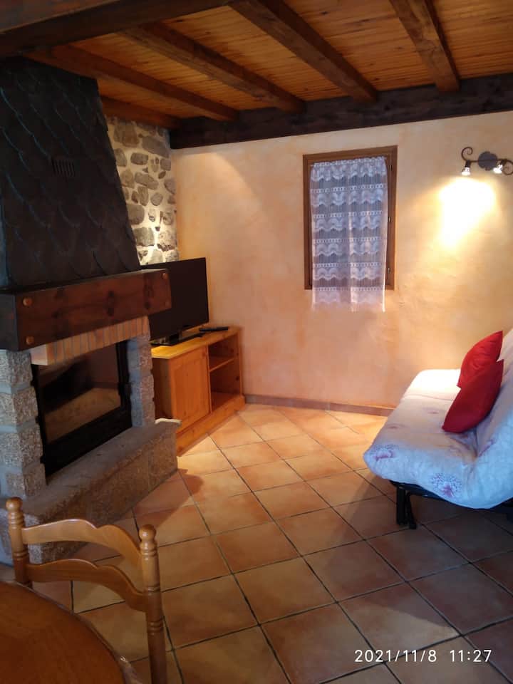 Matemale Les Angles F3 Dans Village - 6 Personnes - Matemale
