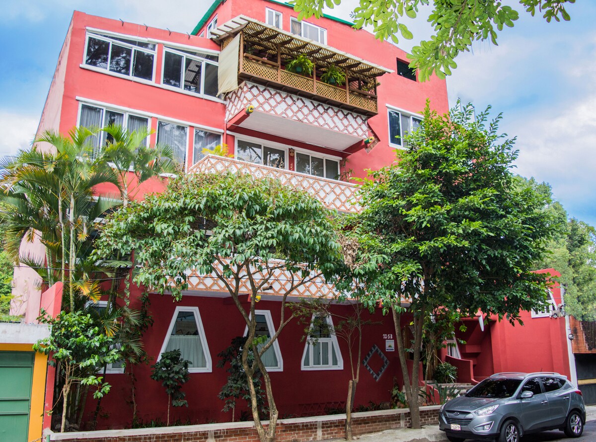 Apartamento 1A en Colonia Oakland, zona 10 Ciudad de Guatemala