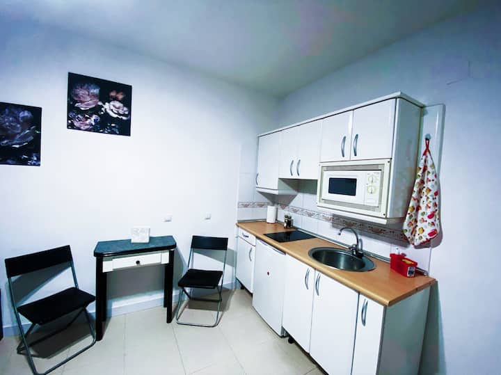 Hermoso Piso Apartamento En El Corazón ♥️ De Madrid - Madrid