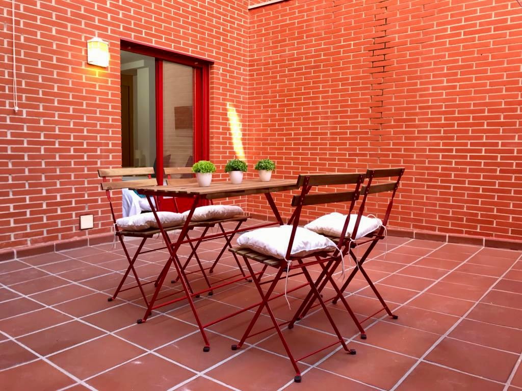 Popular Airbnb listing: GROUND FLOOR WITH PATIO IN SAN SEBASTIÁN DE LOS REYES! in San Sebastián De Los Reyes
