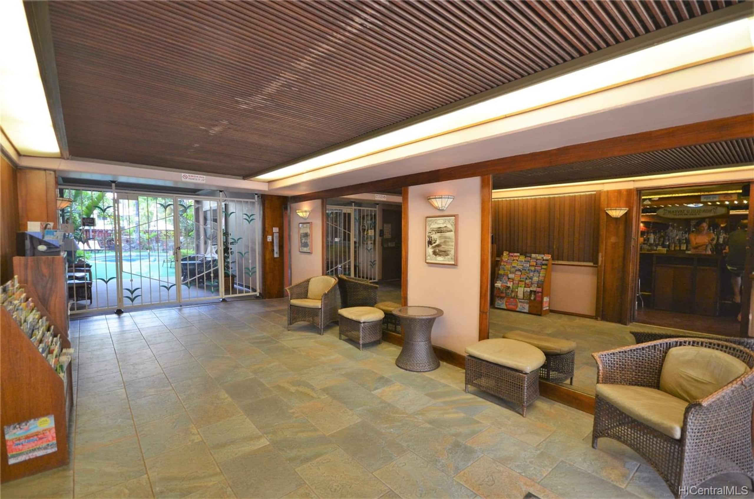 Condo in Honolulu · ★4.82 · 1 bedroom · 2 beds · 1 private bath - Image 8