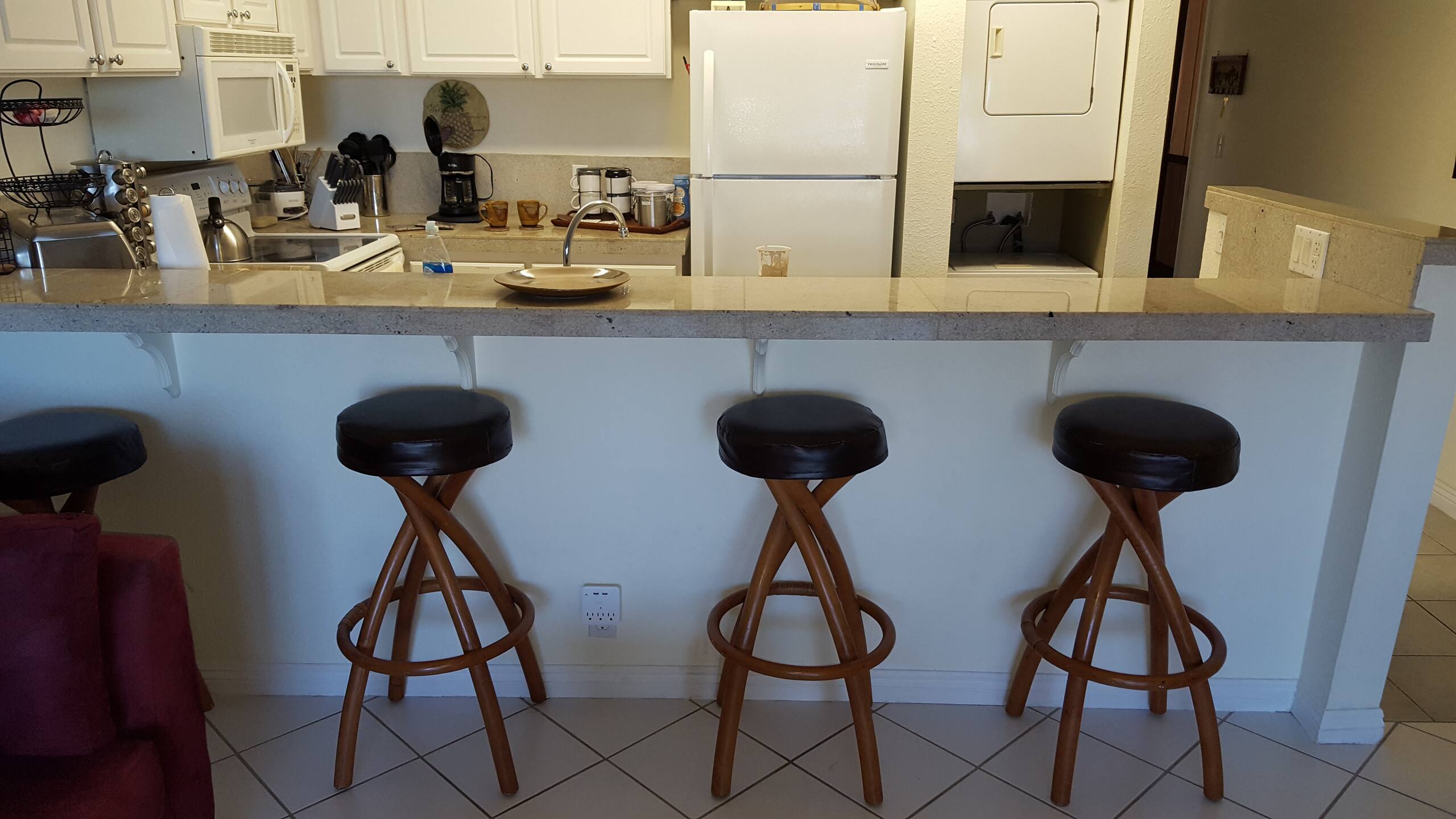 Condo in Kailua-Kona · ★4.89 · 2 bedrooms · 2 beds · 2 baths - Image 7
