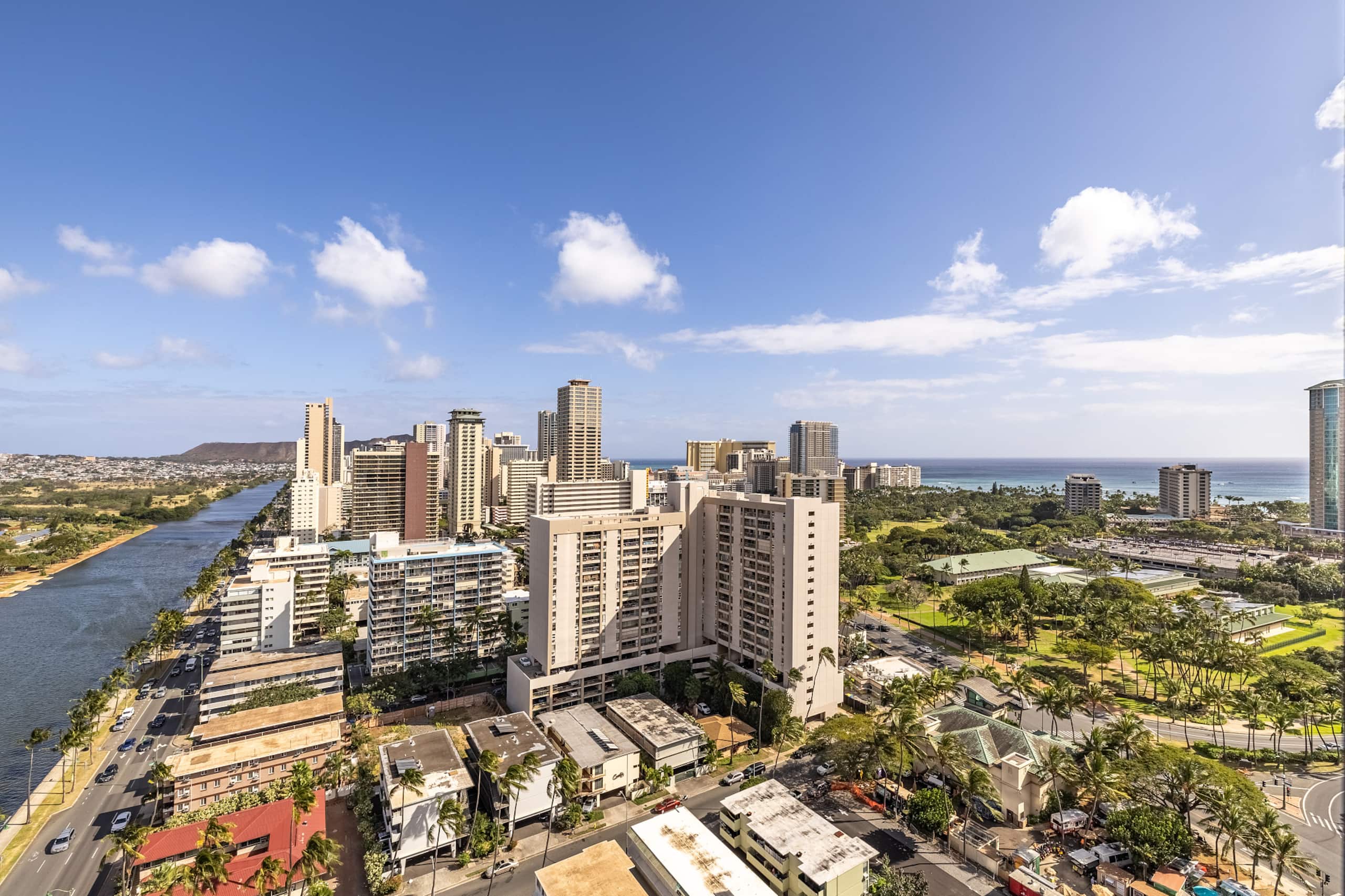 Condo in Honolulu · ★4.76 · 1 bedroom · 1 bed · 1 private bath - Image 9
