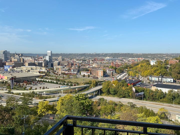 Mt Adams 2 Bedroom City View - Covington, KY