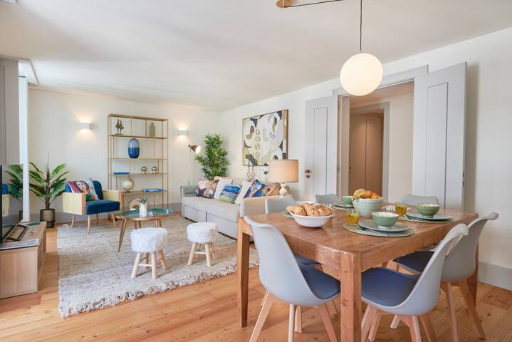 NEW!! Golden apt in Prime Location-2BR_2WC_AC_lift