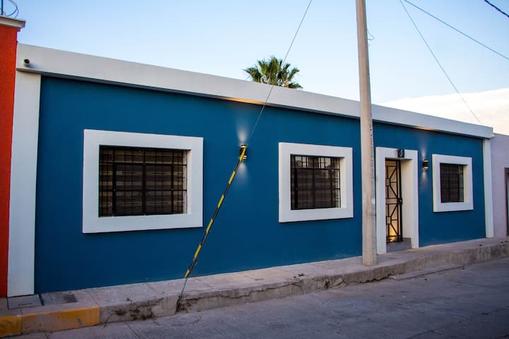 La Casa Azul - In the historic center