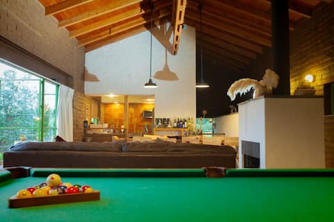 Top Airbnb: Family cabin next to the walnut dam in Tapalpa