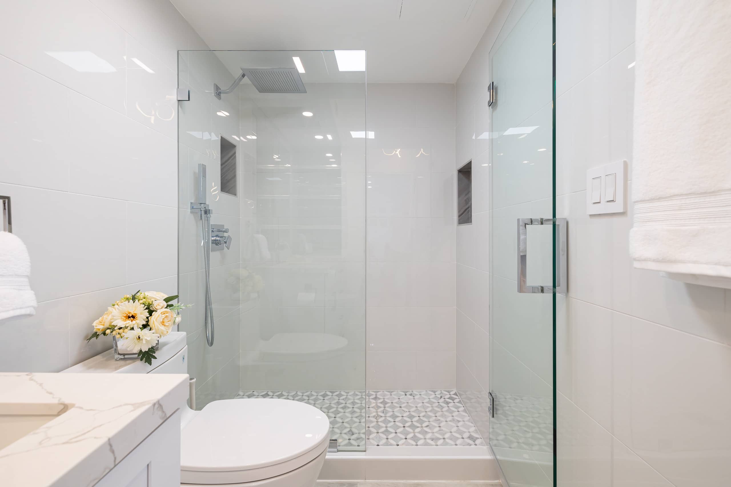 Condo in Honolulu · ★4.84 · 1 bedroom · 2 beds · 1 private bath - Image 34