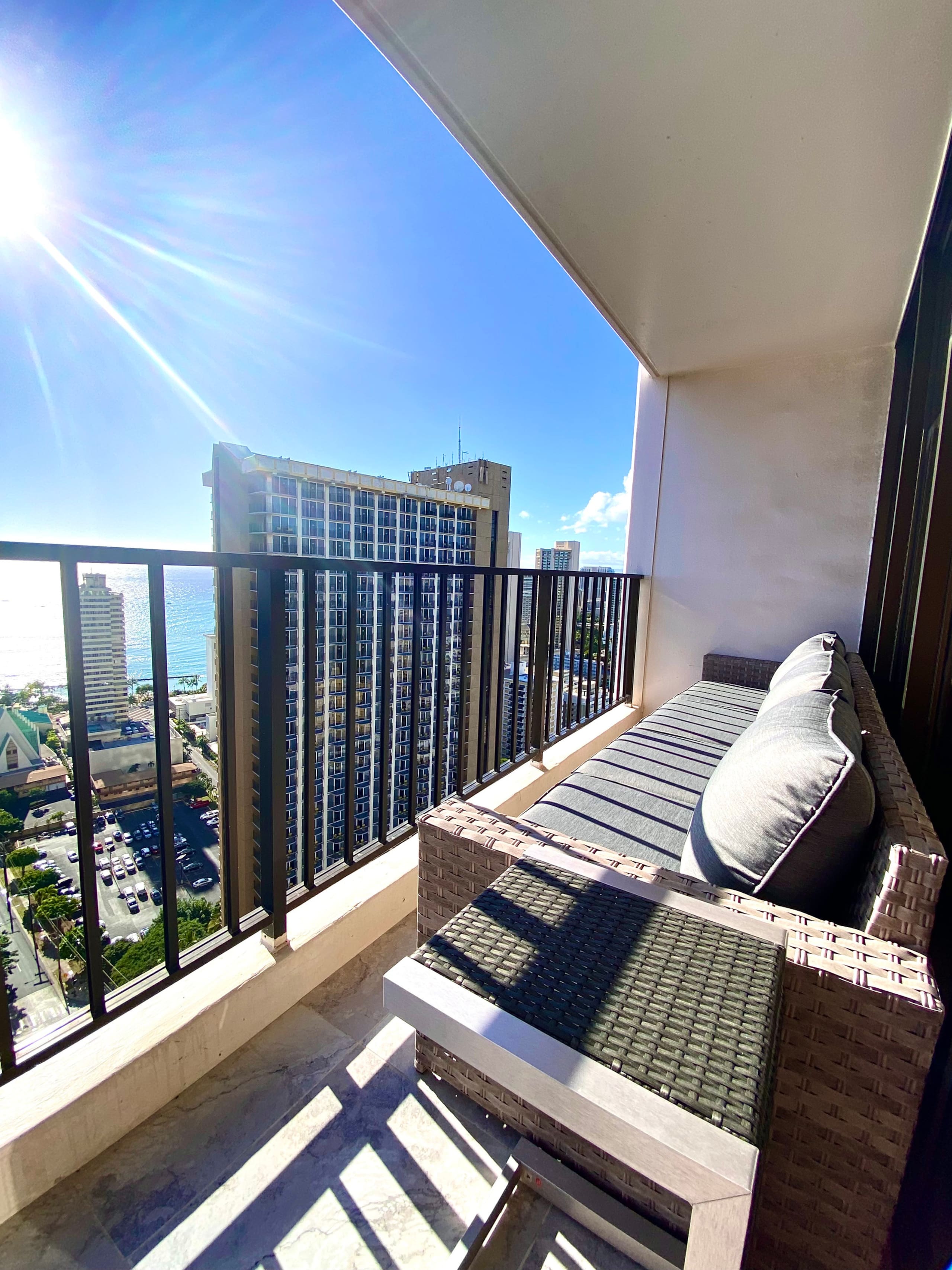 Condo in Honolulu · ★4.84 · 1 bedroom · 2 beds · 1 private bath - Image 40