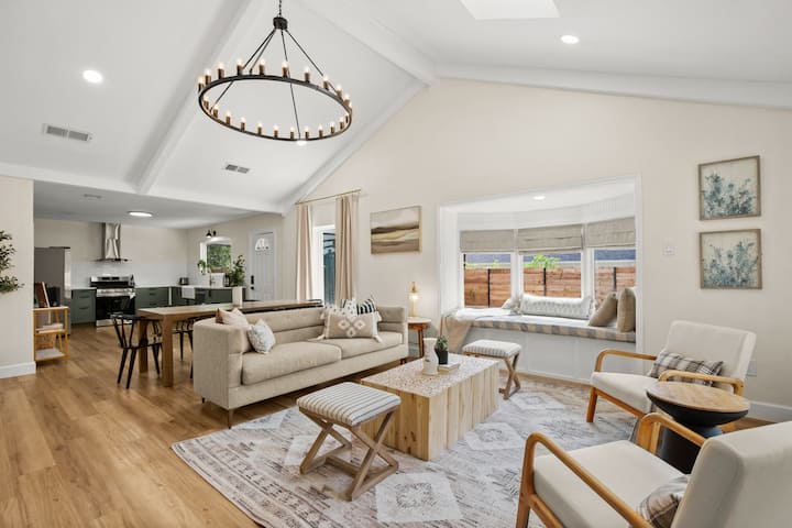 4br Retreat:modern Amenities, Private Backyard Bbq - Austin, TX