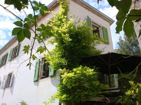 Charming Town House Pino + Pina