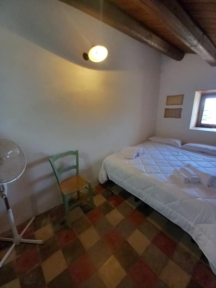 ოთახი 3