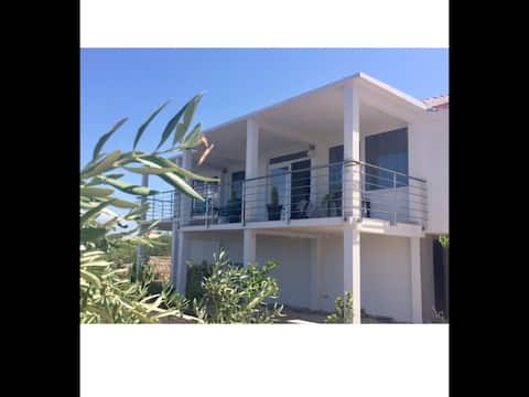 Stunning Seaside Sanctuary