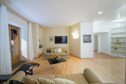 OLIMPO HOUSE