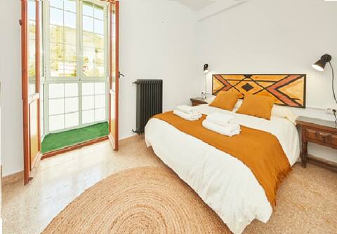 Guesthouse Boltaña, Welcome TO THE PYRENEES!