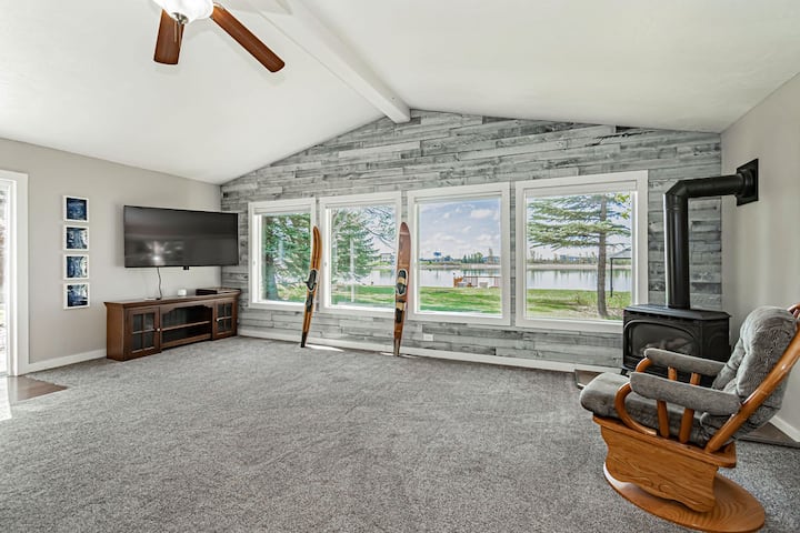 Lakefront Home On Private Ski Lake - Rexburg, ID