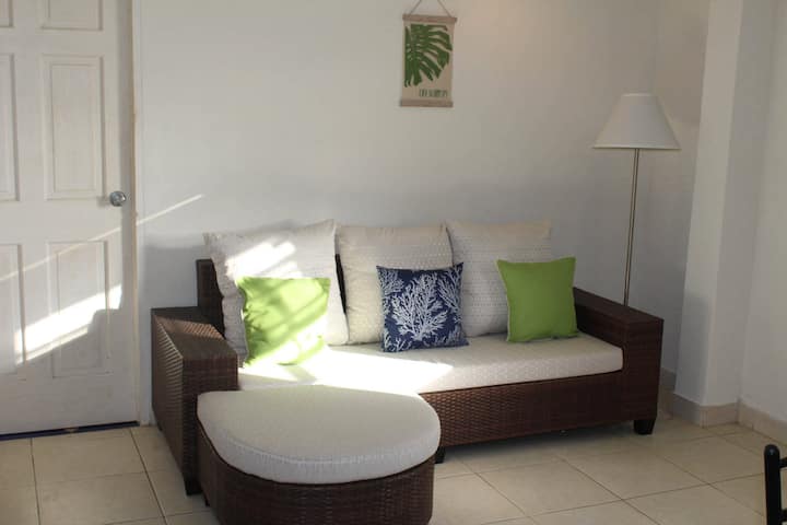 Lovely 2 Bedroom Apartment With Stunning Views. - Barbade