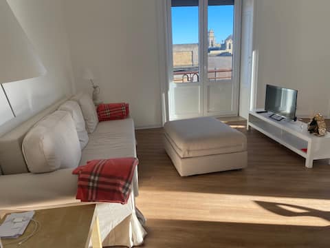 Top performing Airbnb: SUNNY Central bright apt, historical living Matera in Basilicata