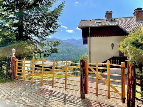 Vacation home with a view of the Zirbitz