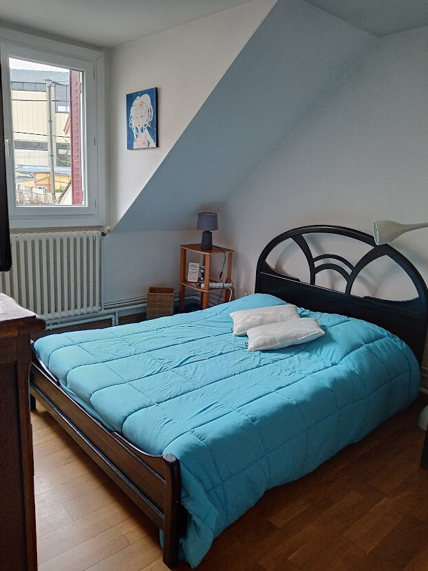 bedroom also for rent (see other listing )