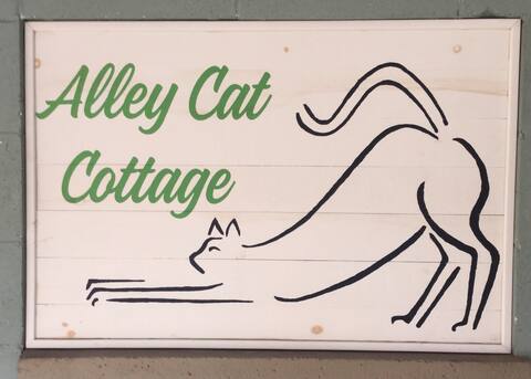 Alley Cat Cottage