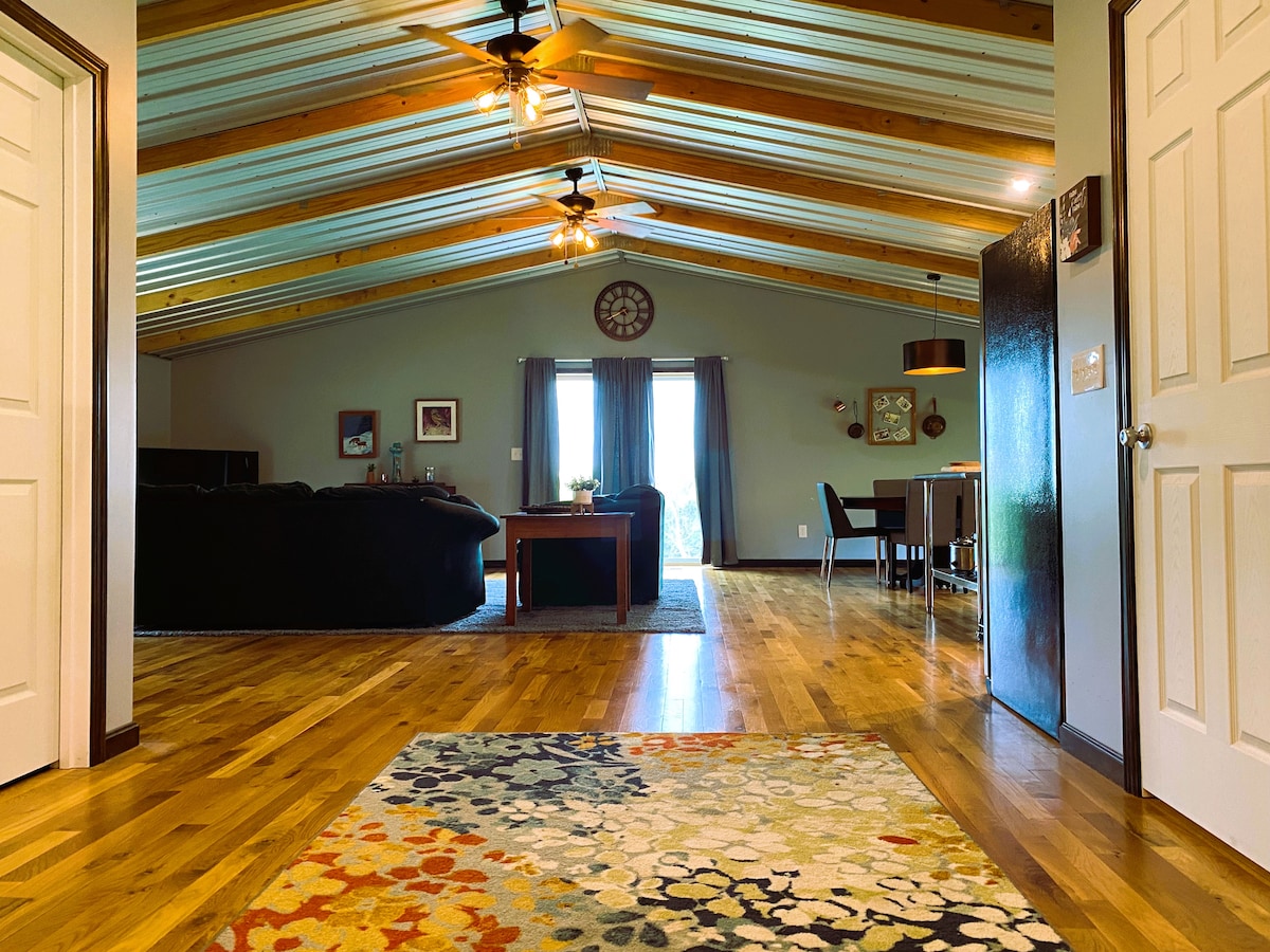 Votre vue sur le loft lorsque vous arrivez en haut de l'escalier.