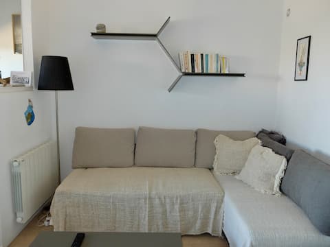 Popular Airbnb listing: Beachfront apartment – Exceptional view in Banyuls Sur Mer